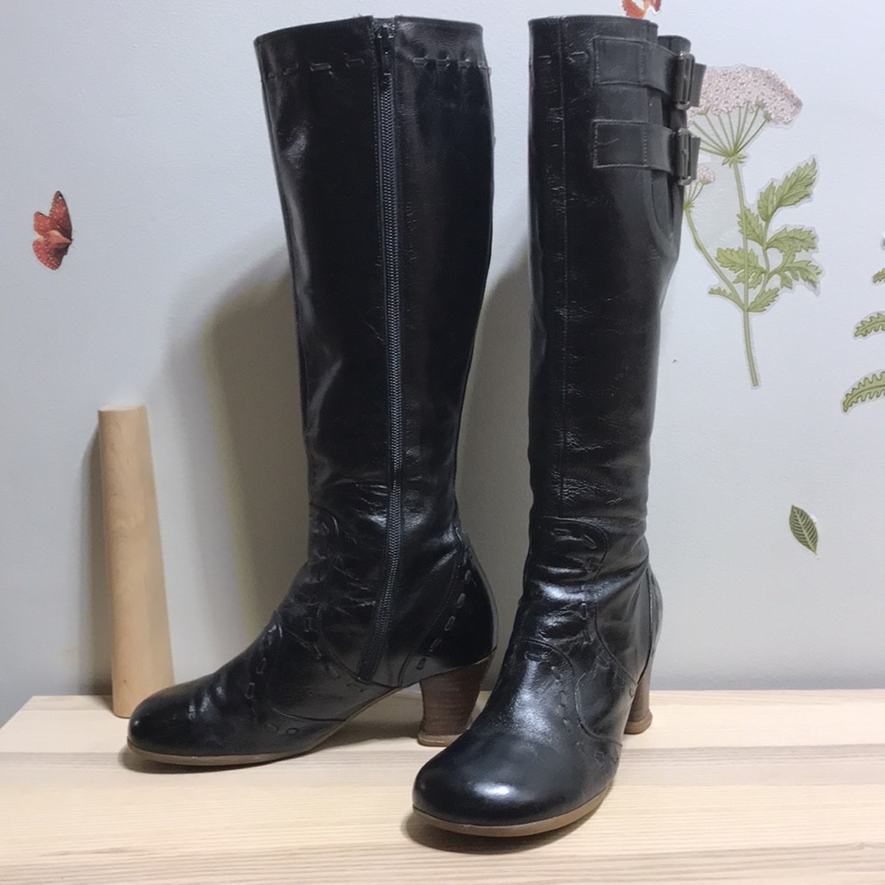 Fluvog Knee high black leather heeled boots